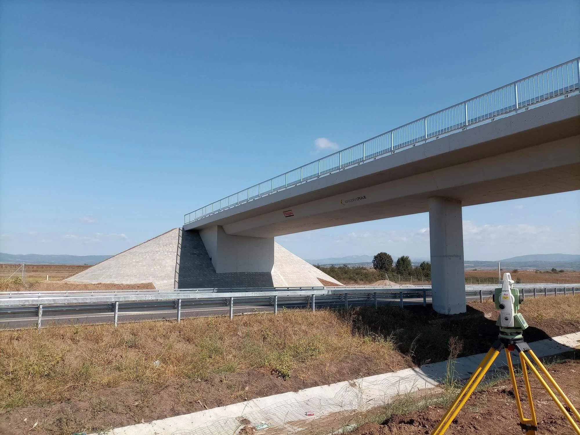 Geodetski radovi i praćenje izgradnje autoputa Niš-Merdare deonica Merošina, InfraTech